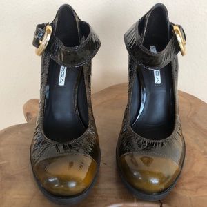Via Spiga brown and black shoes